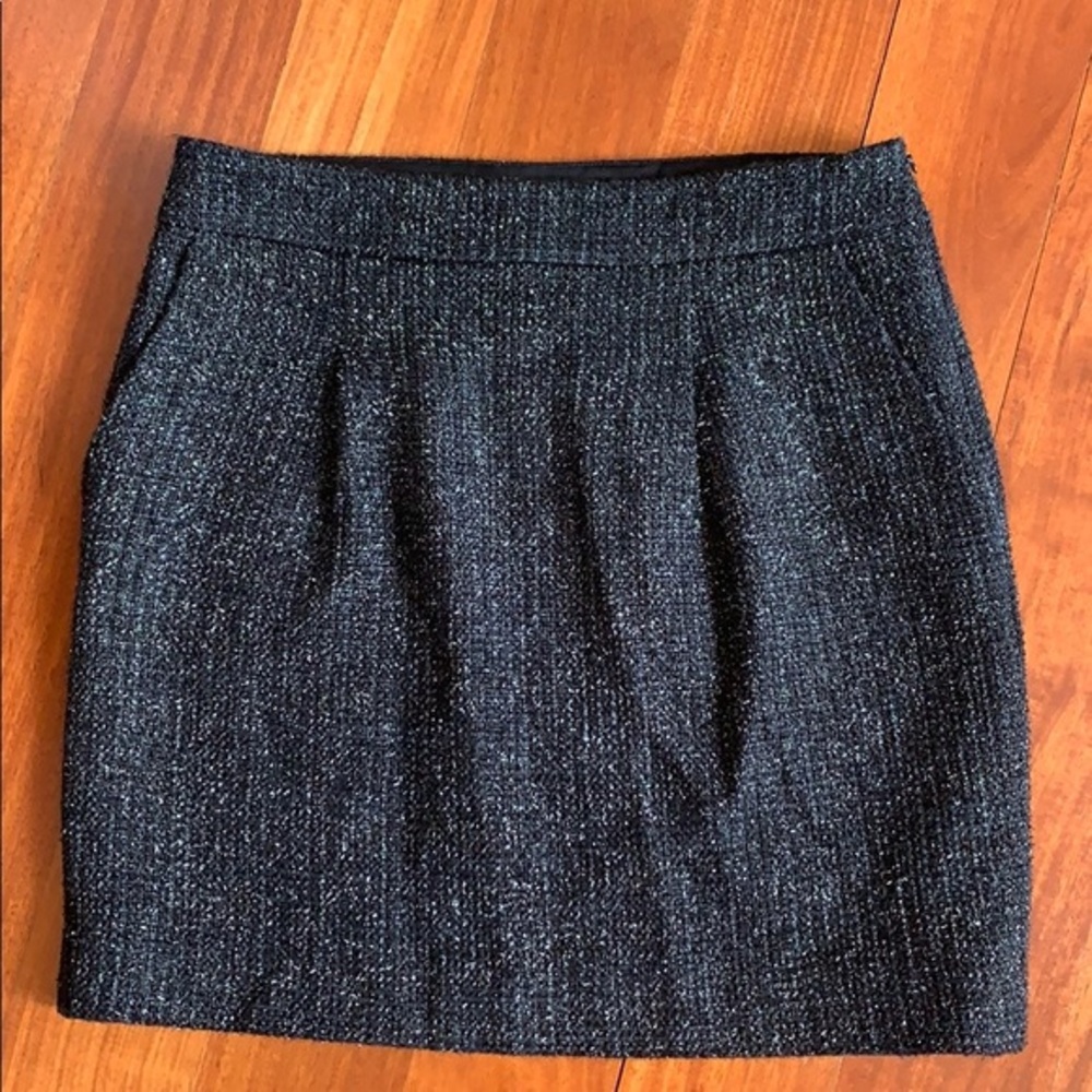 Ann Taylor shiny tweed mini skirt size 2